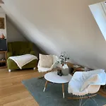 Wellness Mit Whirlpool Am Stadtrand Von アパート *
