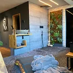 Wellness Mit Whirlpool Am Stadtrand Von Essen