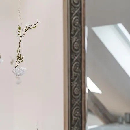 Wellness Suiten Mit Whirlpool Am Stadtrand Von Essen * Essen