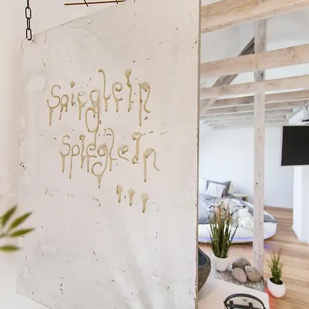 Wellness Suiten Mit Whirlpool Am Stadtrand Von Essen * Essen