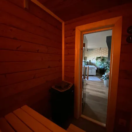 Wellness Suiten Mit Whirlpool Am Stadtrand Von Essen *