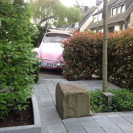 아파트 Wellness Suiten Mit Whirlpool Am Stadtrand Von Essen 에센