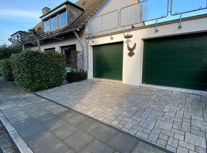 Διαμέρισμα Wellness Mit Whirlpool Am Stadtrand Von