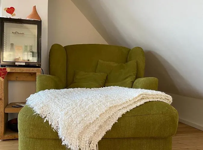 Wellness Mit Whirlpool Am Stadtrand Von Έσσεν