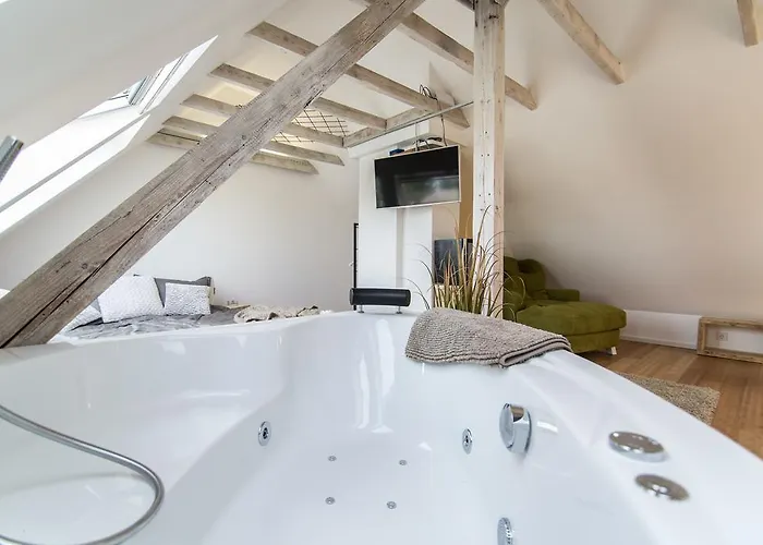 Διαμέρισμα Wellness Mit Whirlpool Am Stadtrand Von Έσσεν