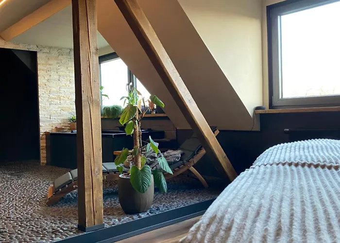 Διαμέρισμα Wellness Mit Whirlpool Am Stadtrand Von