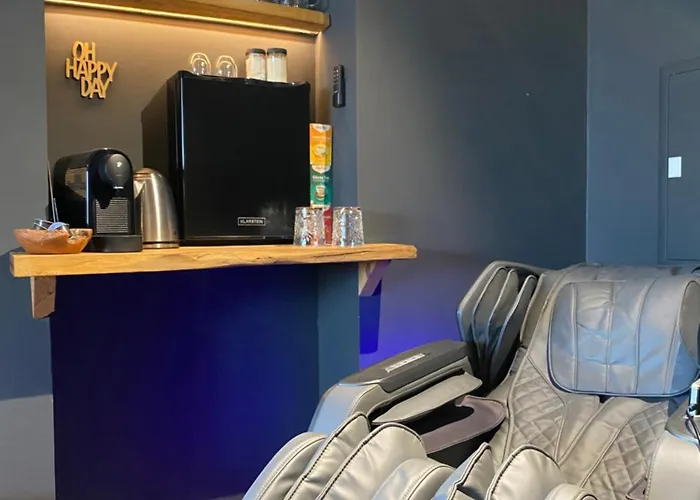 Διαμέρισμα Wellness Mit Whirlpool Am Stadtrand Von