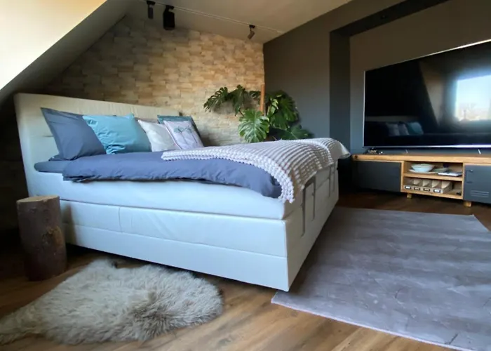 Wellness Mit Whirlpool Am Stadtrand Von Appartement *